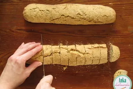 Печенье кантуччи с арахисом и тыквенными семечками: шаг 7
