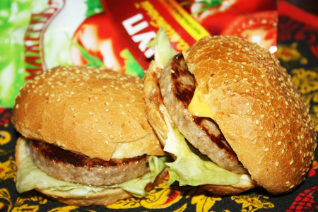 Гамбургер и чизбургер "два сапога - пара": шаг 8