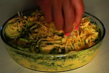Запеканка из кабачков | нежная и очень вкусная: шаг 4