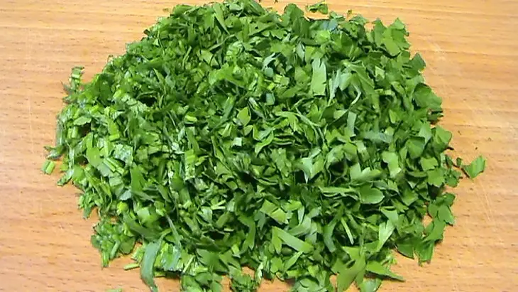 Закуска из запечённых кабачков с зеленью и чесноком: шаг 3