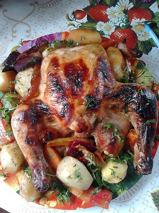 Запеченная курица в чесночном маринаде с овощами: шаг 5