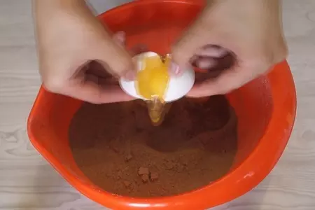 Супер быстрый торт на раз, два, три. его вкус сводит всех с ума!: шаг 1