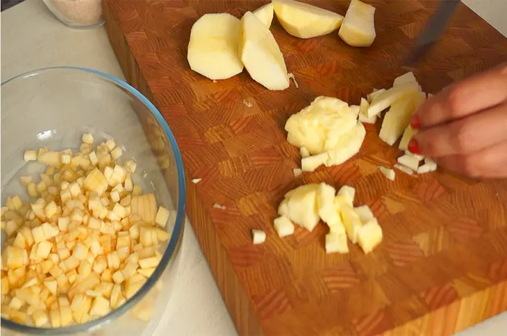 Слойки с яблоками и корицей: шаг 1