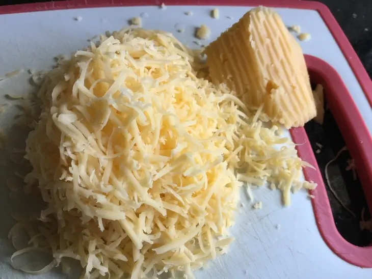 Салат с куриной грудкой и сыром: шаг 8