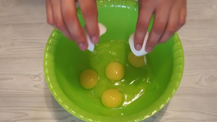 Слишком вкусная закуска за 10 минут. попробуйте и убедитесь сами!: шаг 1