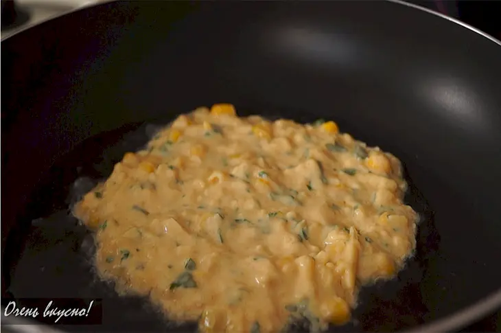 Лепешки с кукурузой и сыром за 15 минут | быстро, просто и очень вкусно!: шаг 3