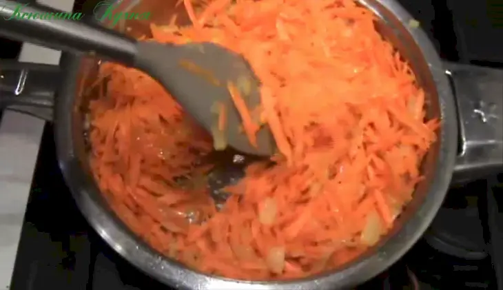 Лечо из помидор, перца, моркови и лука на зиму: шаг 2