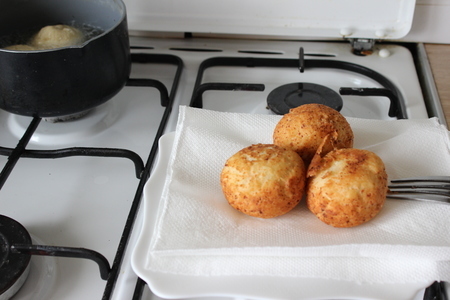 Лучший рецепт творожных пончиков с малиновым джемом  «махеевъ»: шаг 9