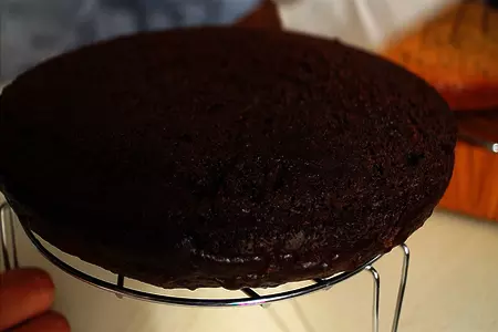 Шоколадно-ореховый торт | нежный, сочный и очень вкусный: шаг 4