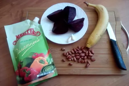 Лучший рецепт простейшего салата из свёклы и банана  с майонезом махеевъ.: шаг 1