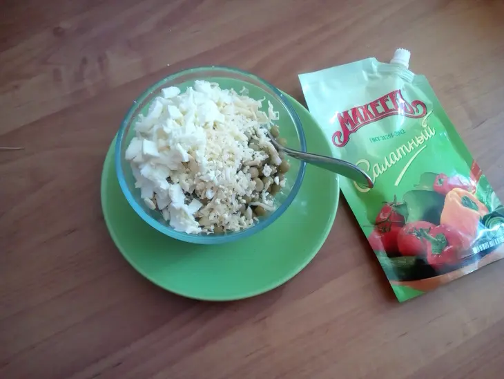 Лучший рецепт салата на каждый день с куриной грудкой и с майонезом салатный "махеевъ": шаг 2
