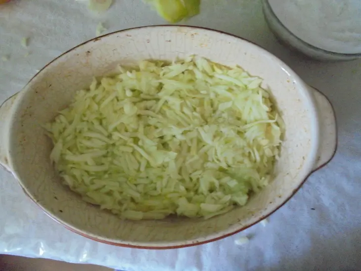 Лучший рецепт кабачковой запеканки с мясным фаршем и томатным кетчупом тм махеев: шаг 4