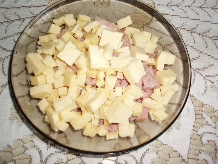 Мафины сырно-мясные: шаг 1
