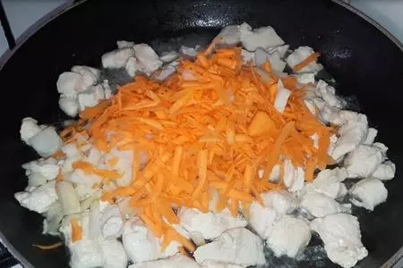 Гуляш из курицы с подливкой: шаг 3