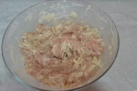 Куриные котлеты рубленые: шаг 3