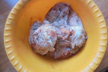 Запеченные куриные бедрышки с картофелем: шаг 2