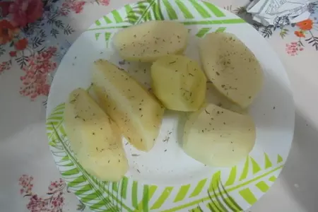 Запеченные куриные бедрышки с картофелем: шаг 3