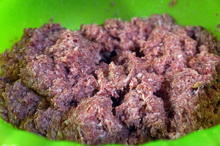 Рулет картофельный с мясом: шаг 3