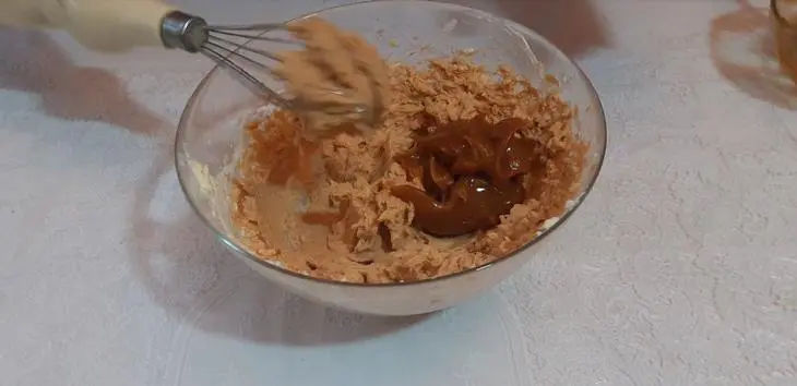 Масляный крем со сгущенкой: шаг 3