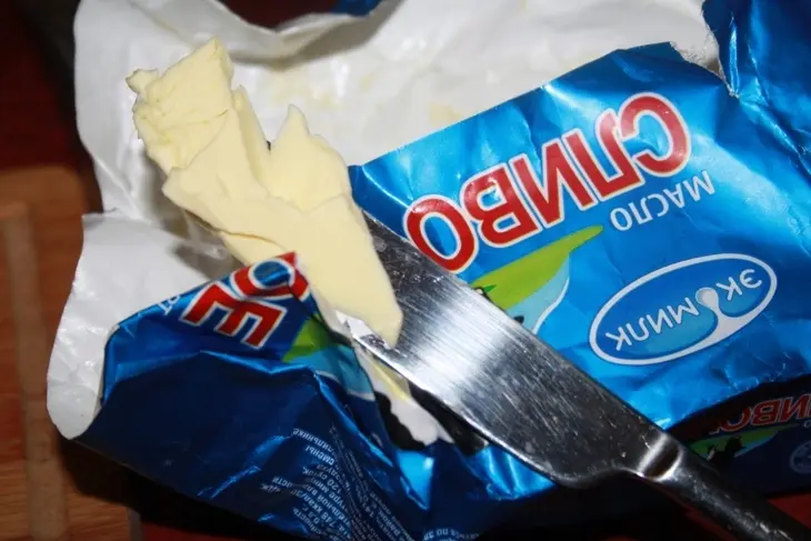 Бутерброды с копченой кетой: шаг 2