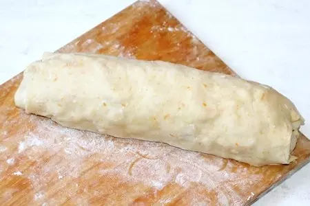 Сливочно-творожный рулет с фруктовой начинкой: шаг 19