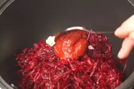 Салат из свеклы.: шаг 3
