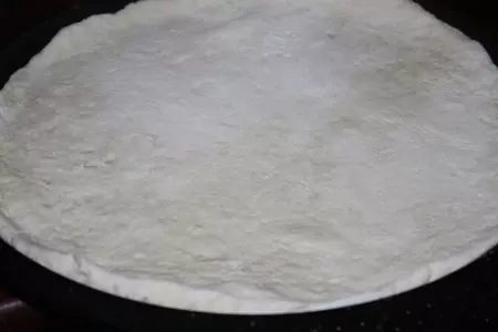 Французский луковый тарт писсаладьер (pissaladiere): шаг 6
