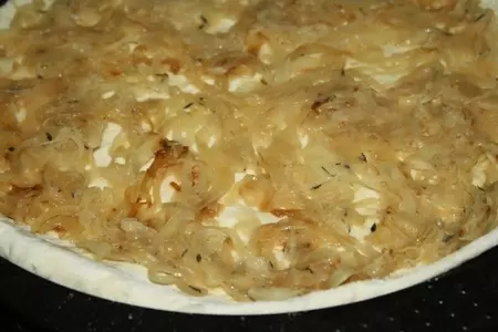 Французский луковый тарт писсаладьер (pissaladiere): шаг 11