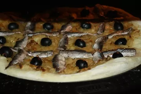 Французский луковый тарт писсаладьер (pissaladiere): шаг 14