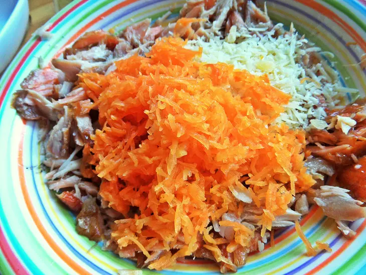 Рыбный салат с пармезаном: шаг 4