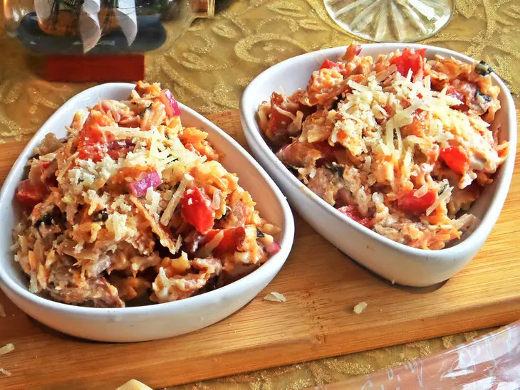 Рыбный салат с пармезаном: шаг 9