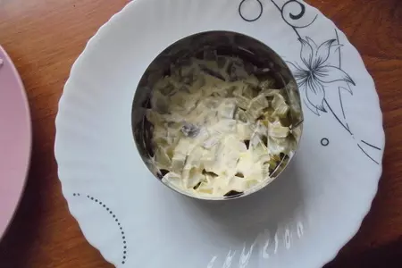 Салат с киноа и тунцом: шаг 3