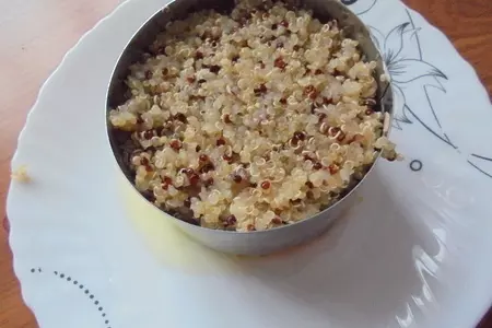 Салат с киноа и тунцом: шаг 5