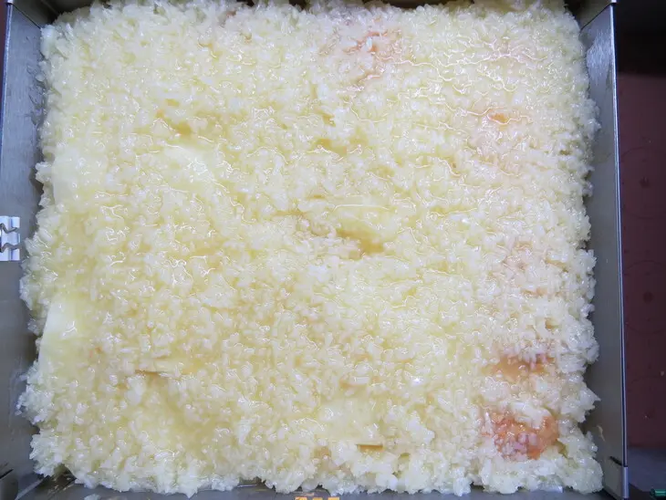Творожный пирог с яблоками и кокосовой карамелью: шаг 10