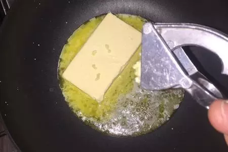 Жареные креветки: шаг 1