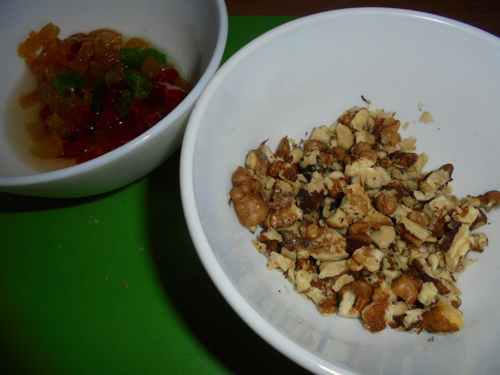 Кекс с грецкими орехами, кумкватом и вишневым джемом: шаг 2