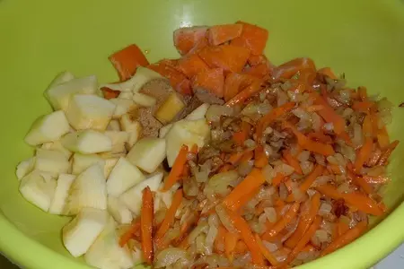 Запеченная фаршированная курочка: шаг 8