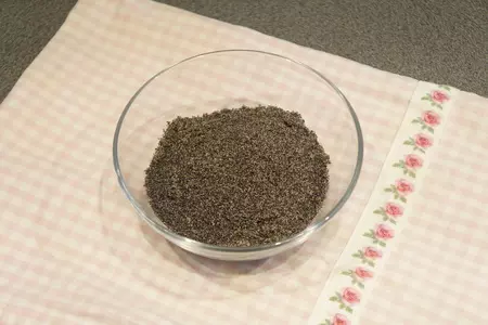 Маковый торт с ягодами и маршмеллоу: шаг 1
