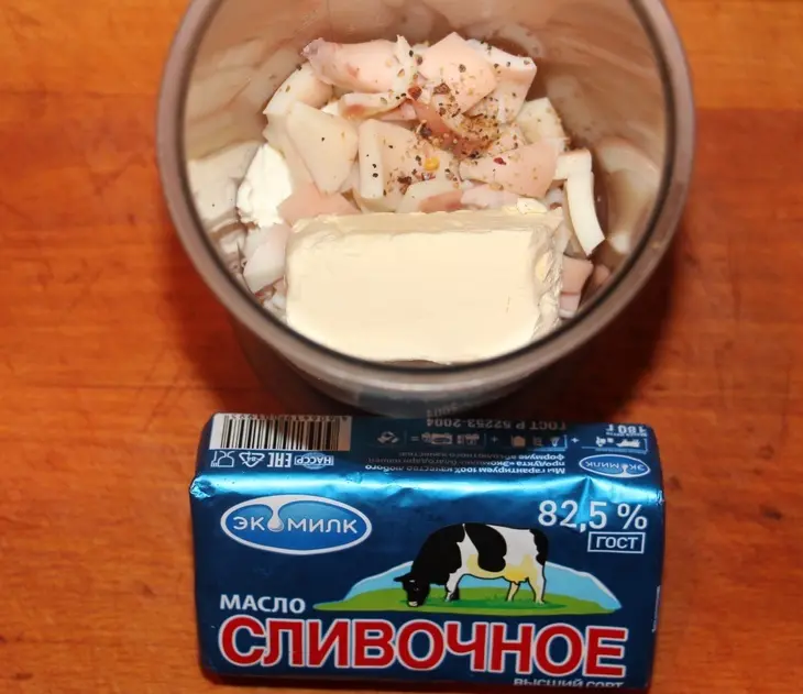 Закусочный торт со сливочно-кальмаровым муссом: шаг 4