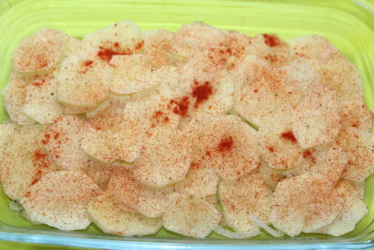 Карп с картофелем под масляной корочкой: шаг 4