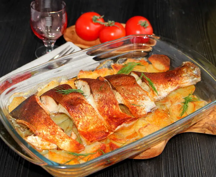 Карп с картофелем под масляной корочкой: шаг 7