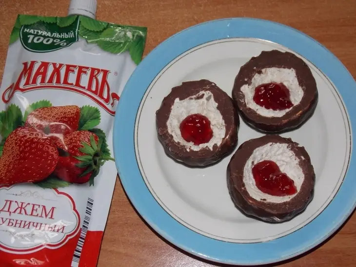 Десерт из зефира с джемом.: шаг 3