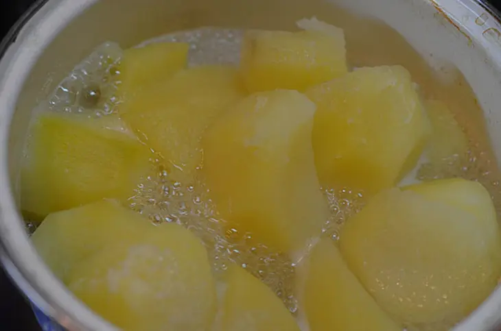 Сливочное пюре с чесноком и луком: шаг 3