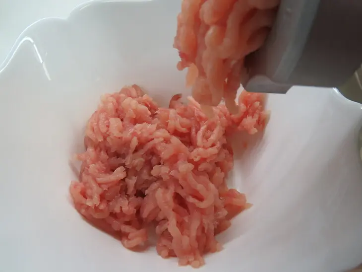 Курица, фаршированная блинами: шаг 9
