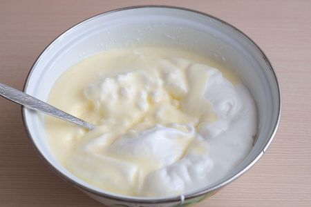 Кекс молочный с черносливом: шаг 6