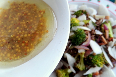Салат с брокколи под горчичным соусом: шаг 8