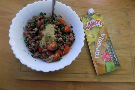 Салат с тунцом и красной фасолью: шаг 3