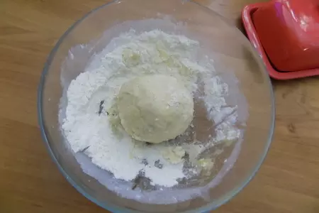 Песочный пирог с творогом и джемом.: шаг 2