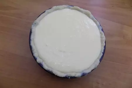 Песочный пирог с творогом и джемом.: шаг 8