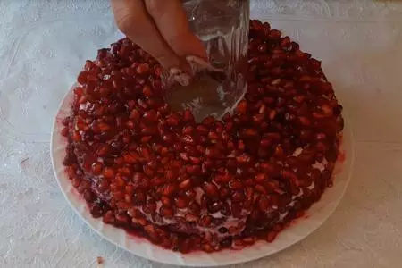 Новогодний салат гранатовый браслет: шаг 5